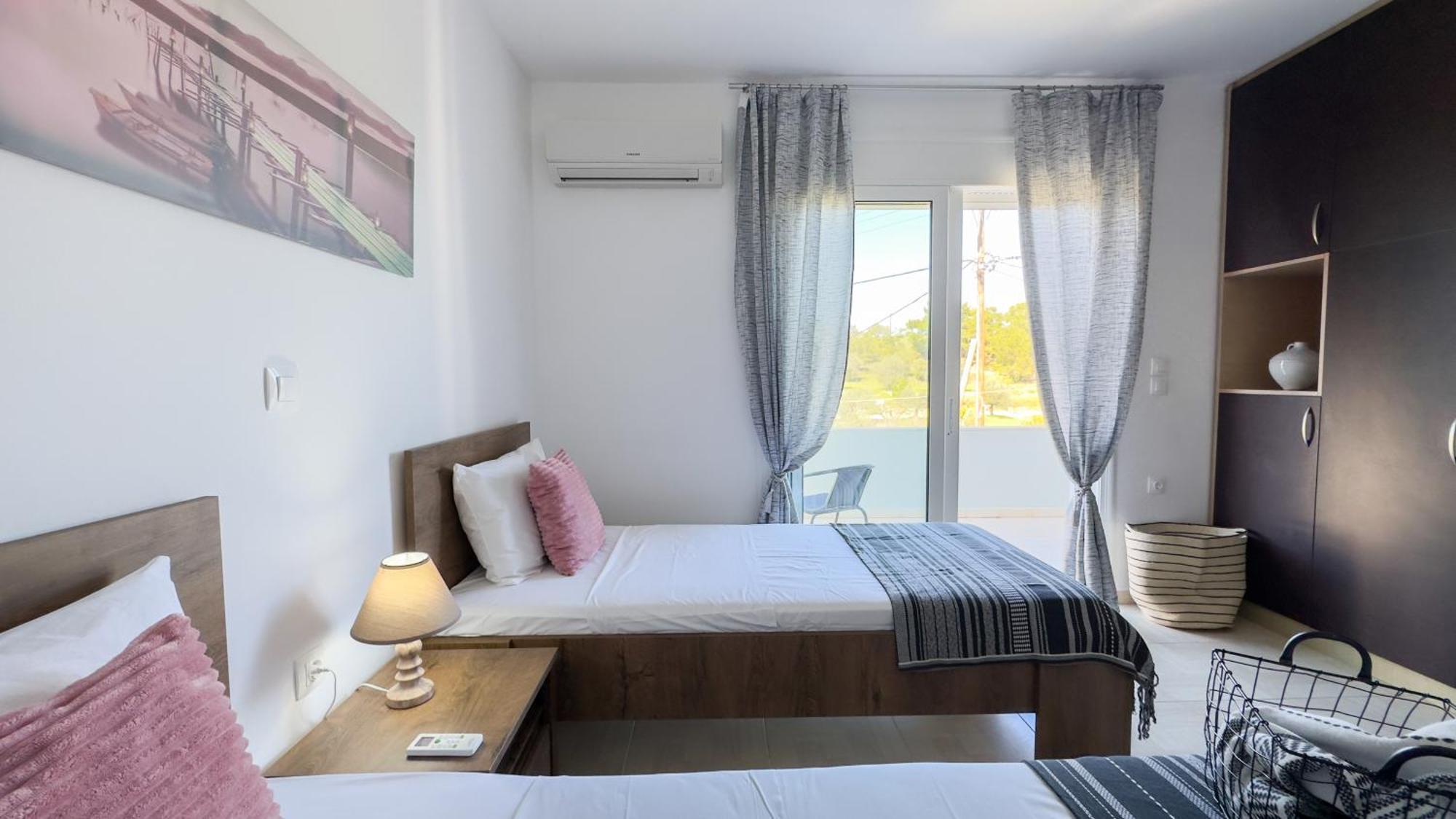 Ismini Luxury Villa Vlicha  ภายนอก รูปภาพ